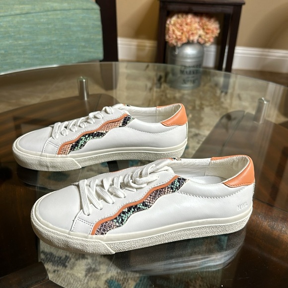 NEW!! Sidewalk Low-Top Sneakers in‎ Snake Embossed Leather: Wave Edition Sz 7.5 - Picture 5 of 11